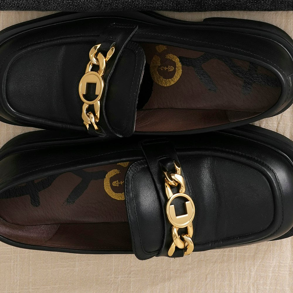 Chain Leather Loafers